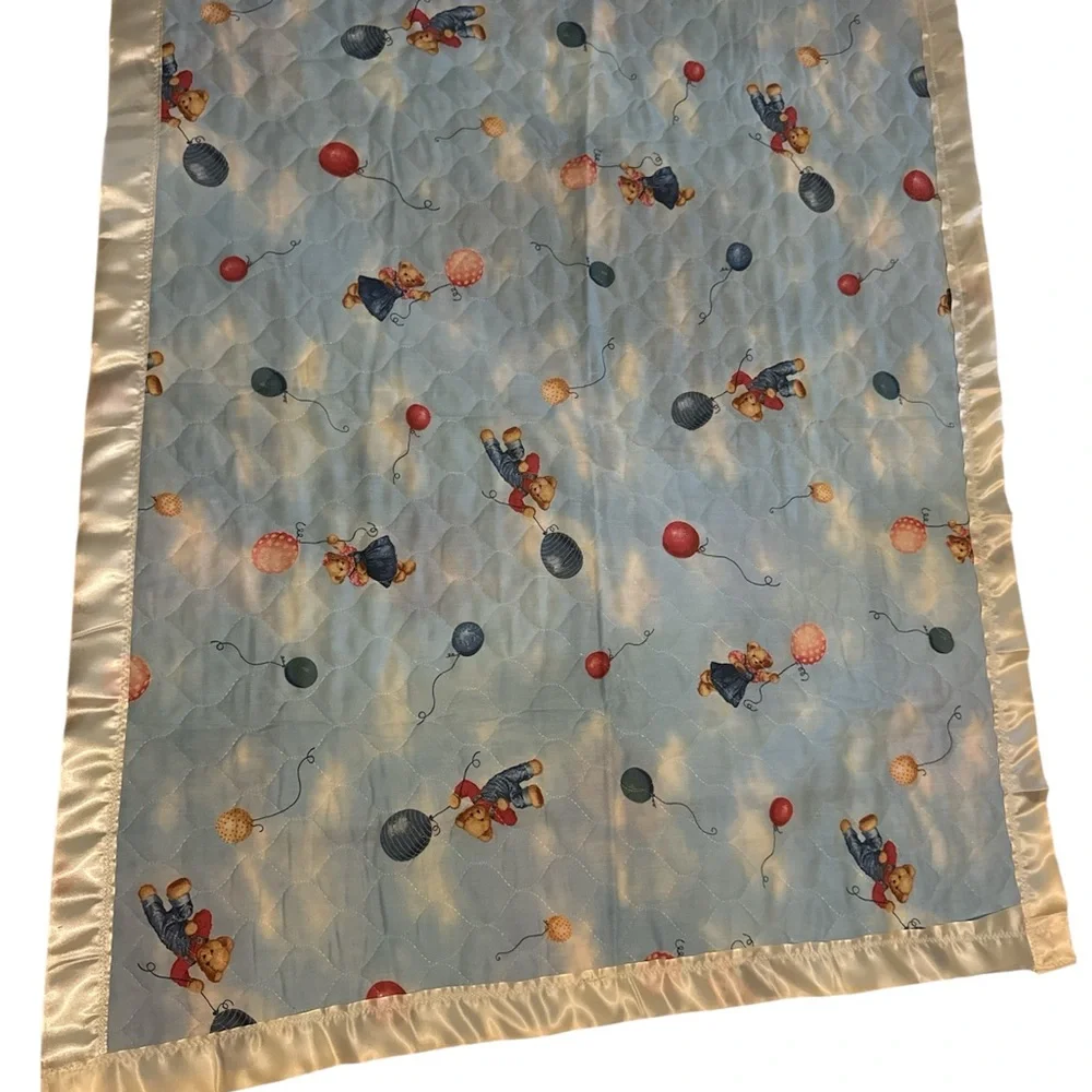 Infant Colorful Teddy Bear Quilt